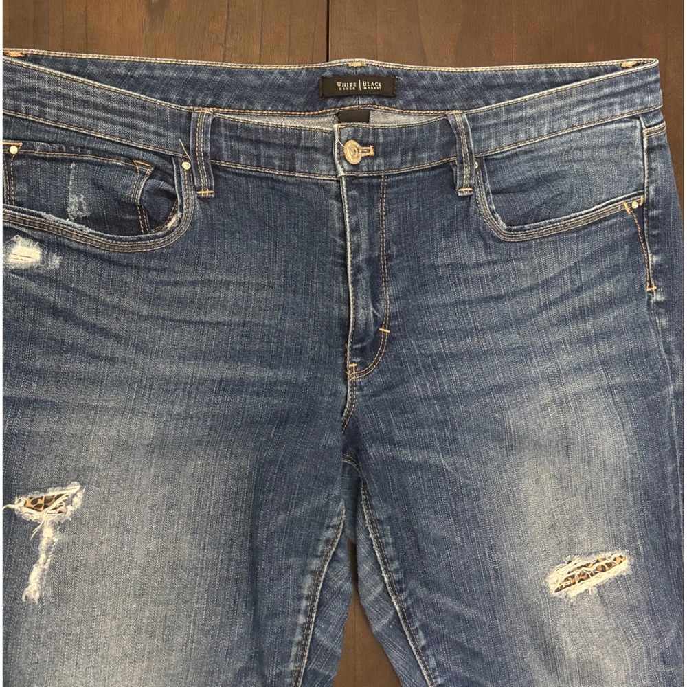 White House Black Market Girlfriend Jeans Distressed Leopard Print Patch Size 14 - Picture 4 of 9
